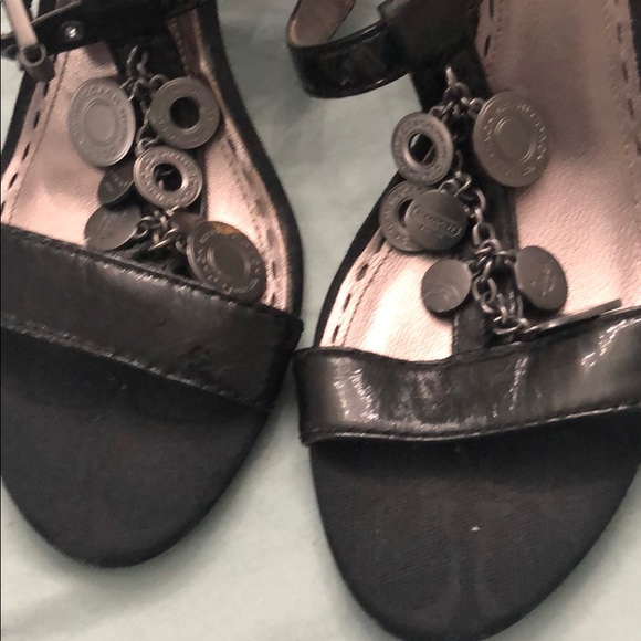 Coach  beautiful and rare sandals - Picture 3 of 6